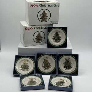 6 Child's Spode "Christmas Tree" Pattern Mini 3" Plate with Box Doll Play Set
